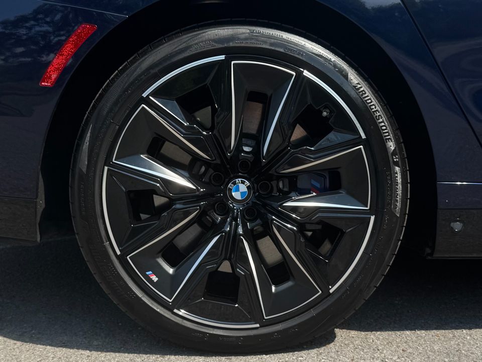 2024 BMW 760i
