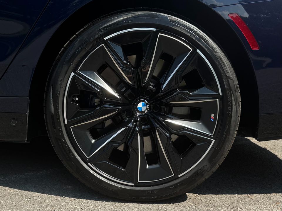 2024 BMW 760i