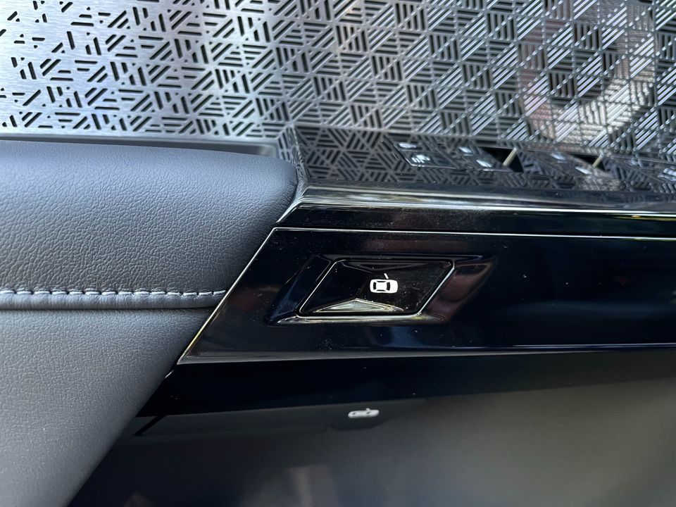 2024 BMW 760i