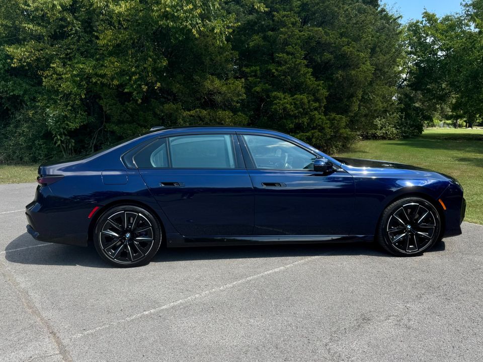 2024 BMW 760i