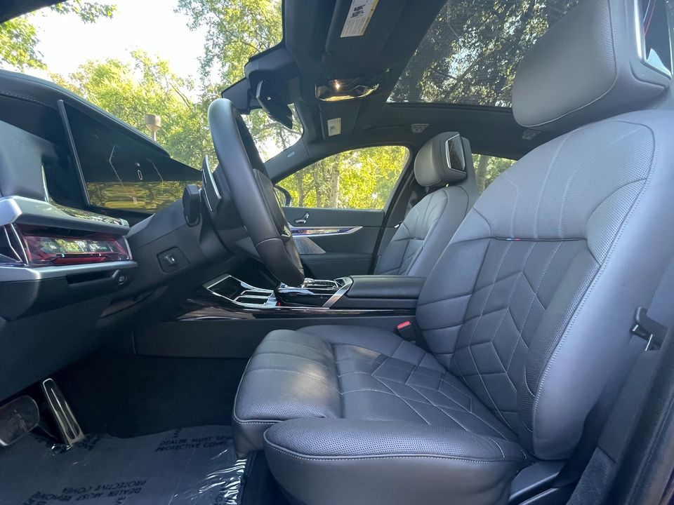 2024 BMW 760i