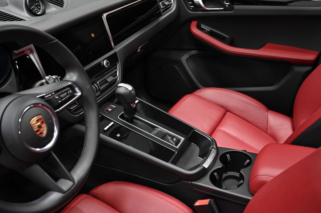 2023 Porsche Macan