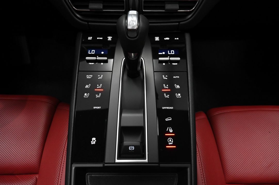2023 Porsche Macan