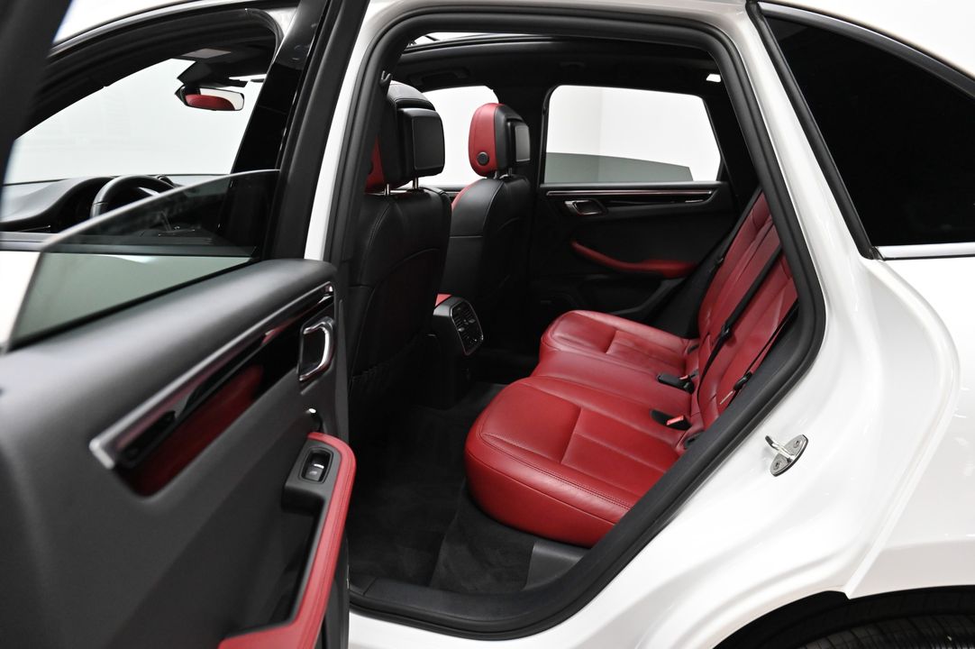 2023 Porsche Macan