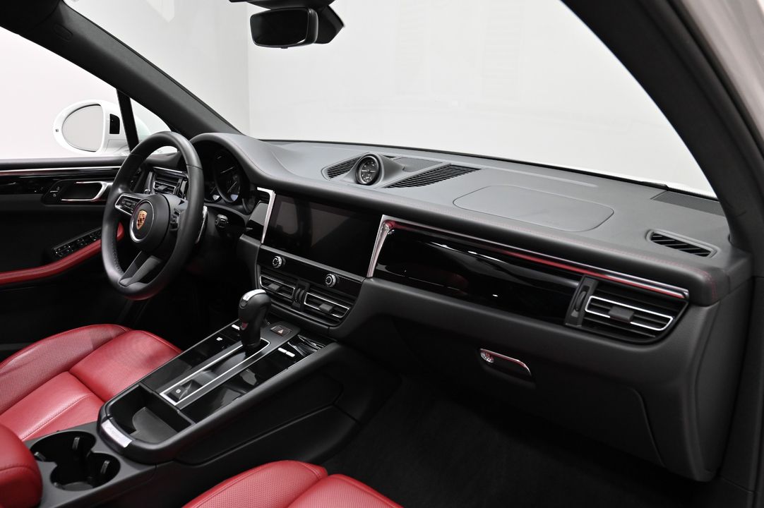 2023 Porsche Macan