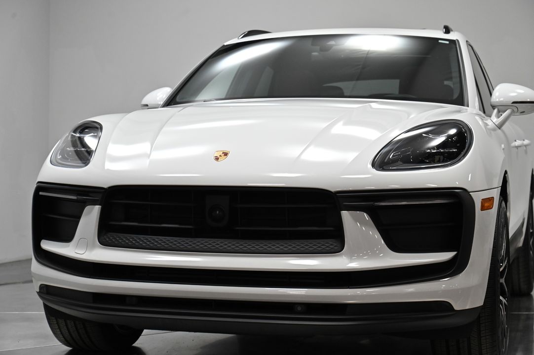 2023 Porsche Macan