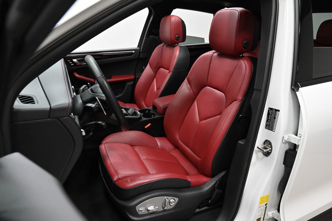 2023 Porsche Macan