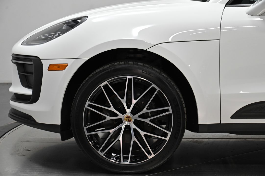 2023 Porsche Macan