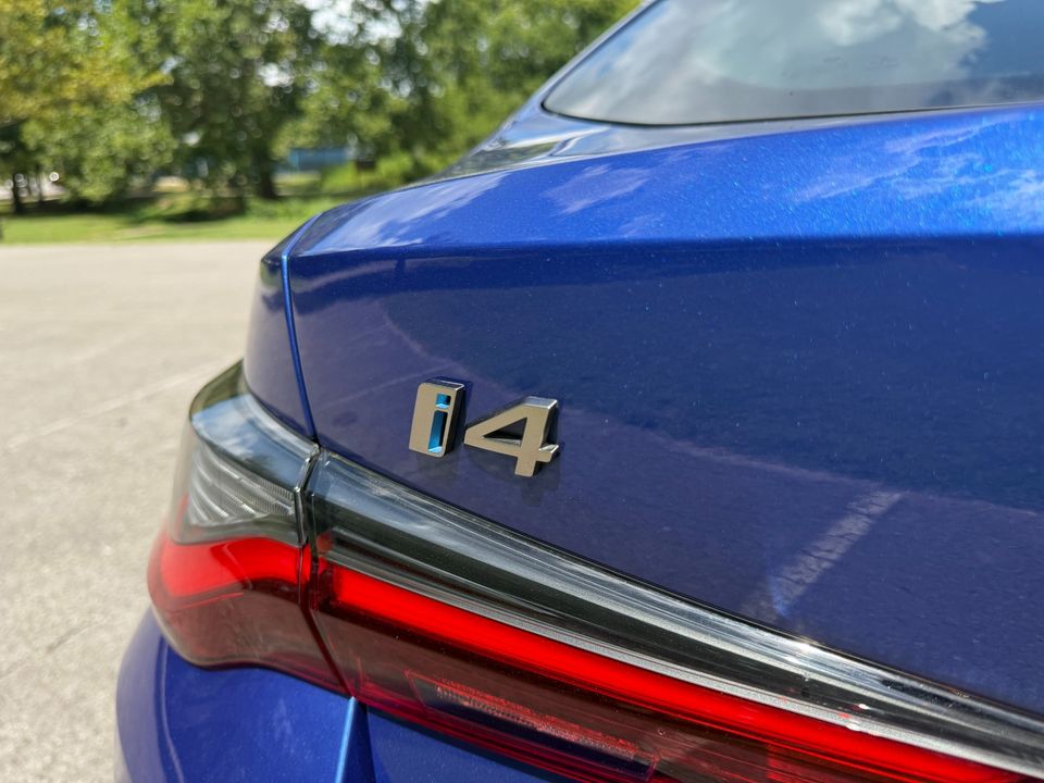 2022 BMW i4
