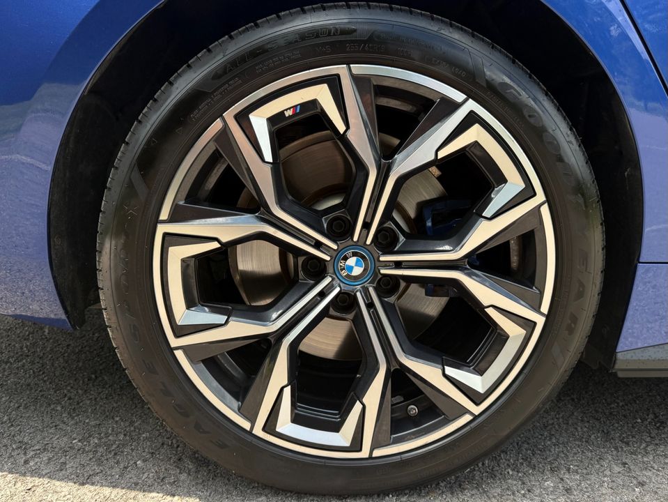 2022 BMW i4