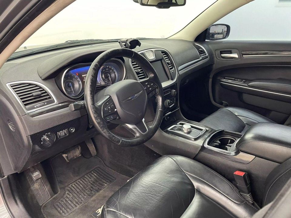 2016 Chrysler 300