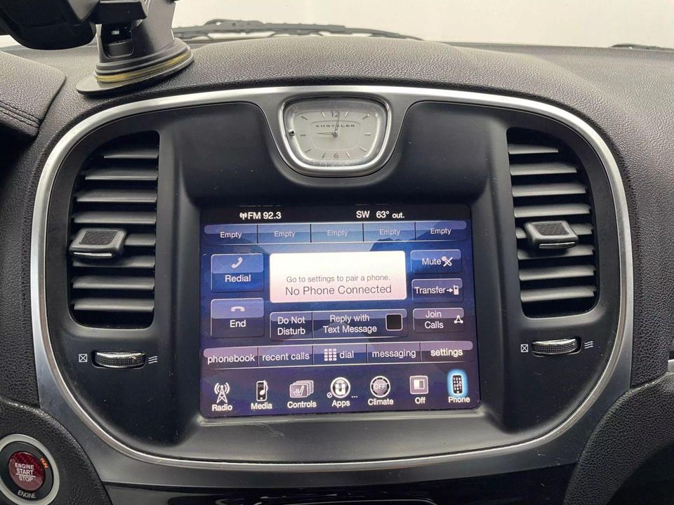 2016 Chrysler 300