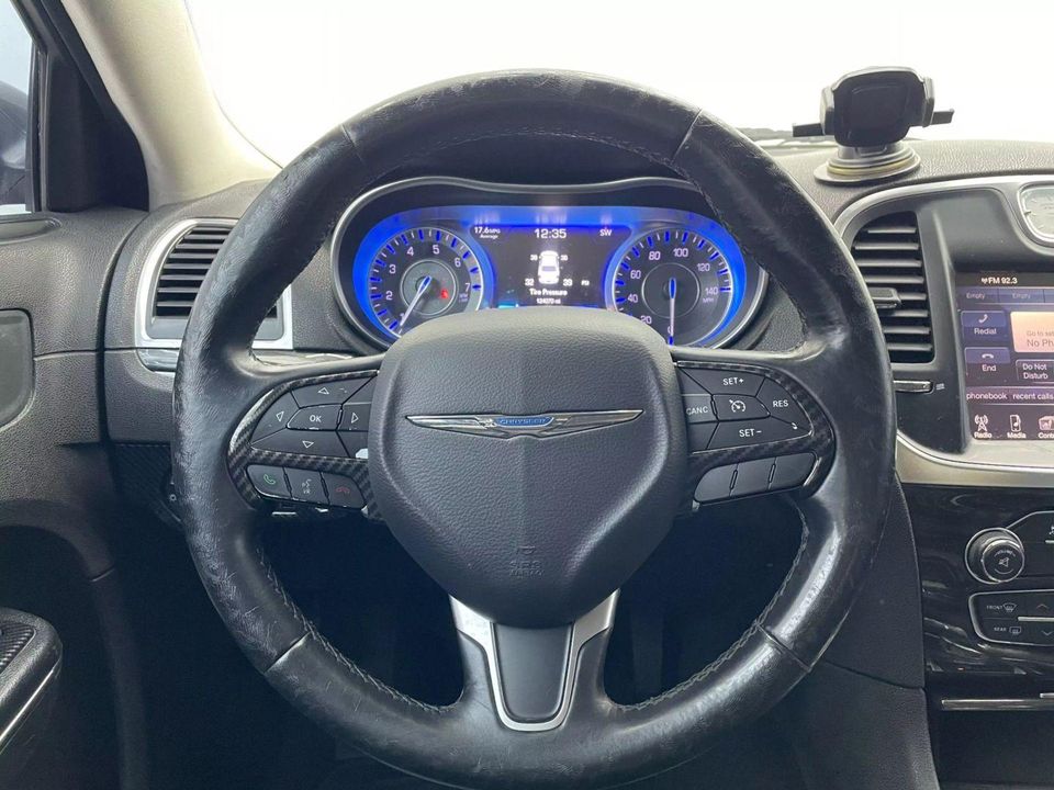 2016 Chrysler 300