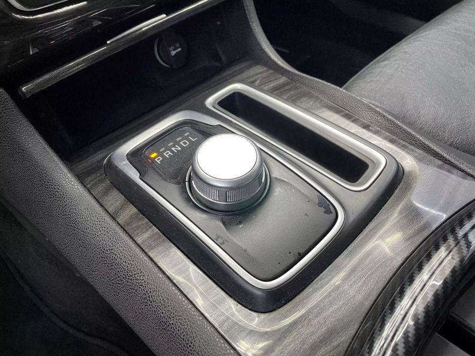 2016 Chrysler 300