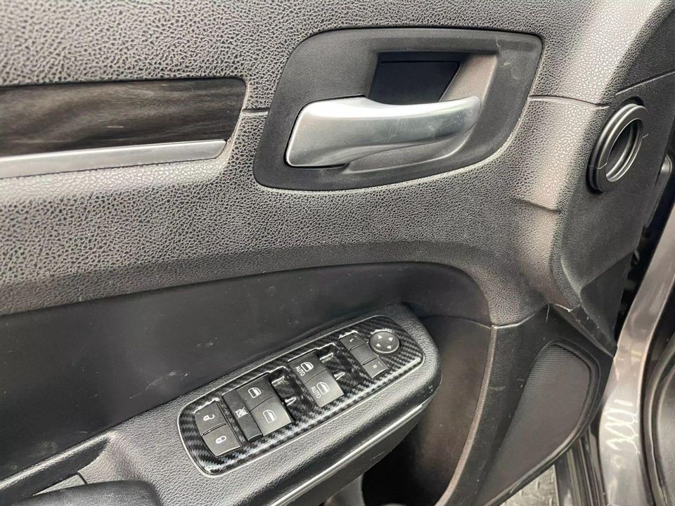 2016 Chrysler 300