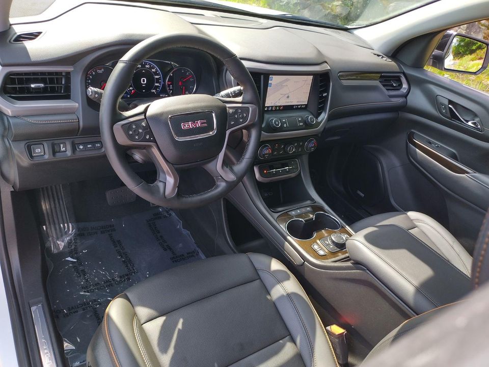 2023 GMC Acadia