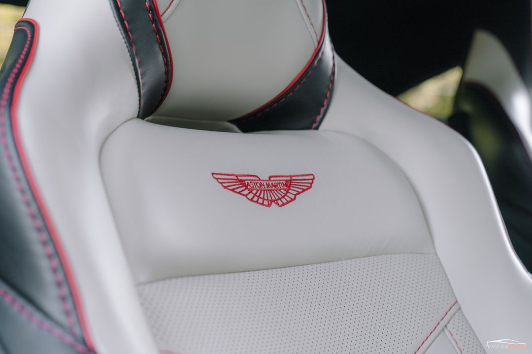2019 Aston Martin DBS