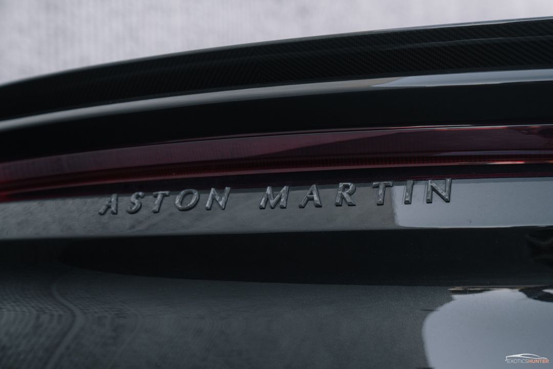 2019 Aston Martin DBS
