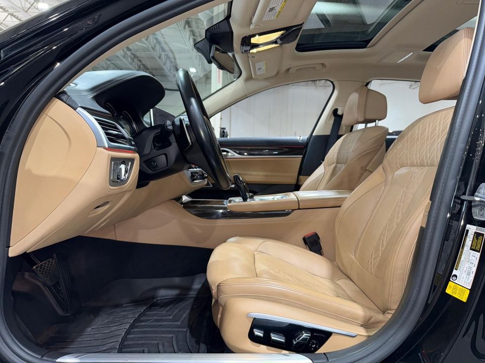 2017 BMW 740i