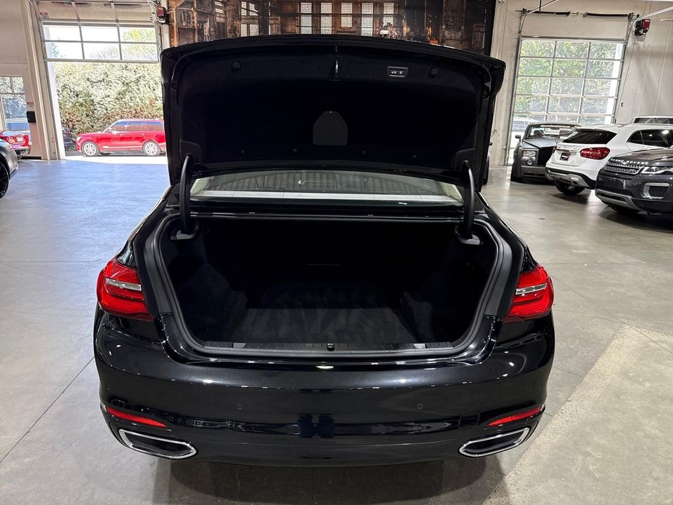 2017 BMW 740i