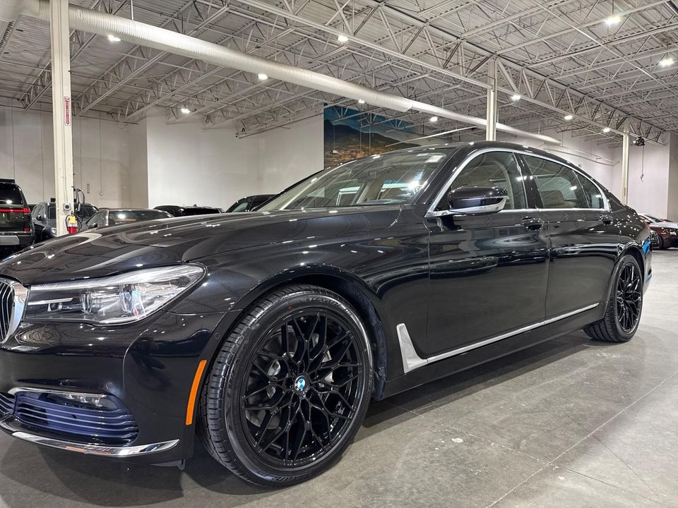2017 BMW 740i