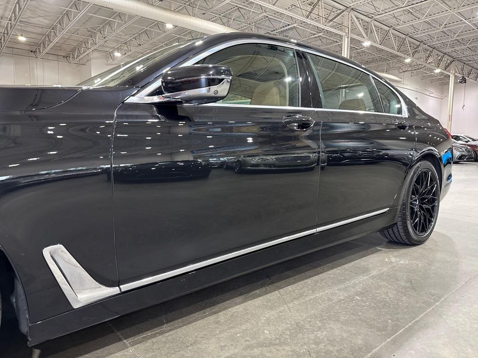 2017 BMW 740i