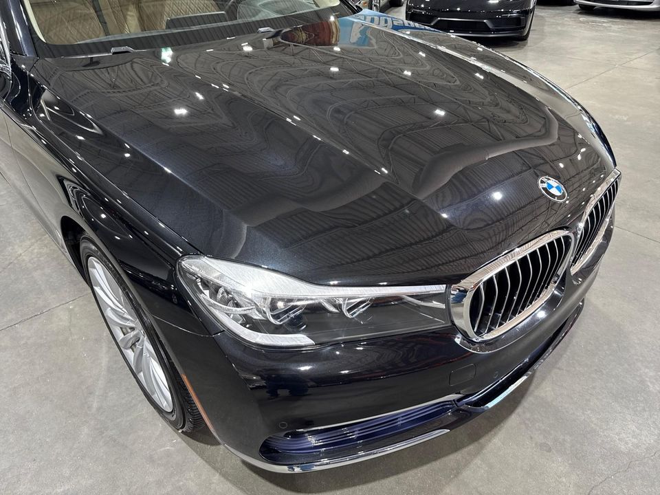 2017 BMW 740i