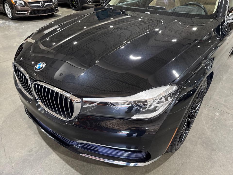 2017 BMW 740i