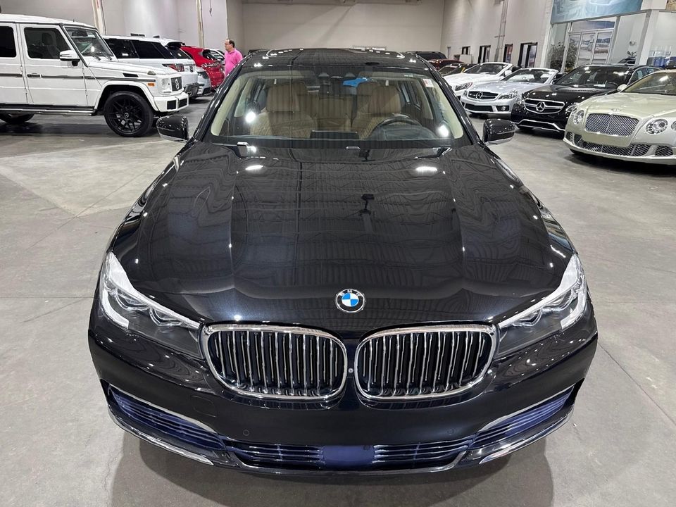 2017 BMW 740i