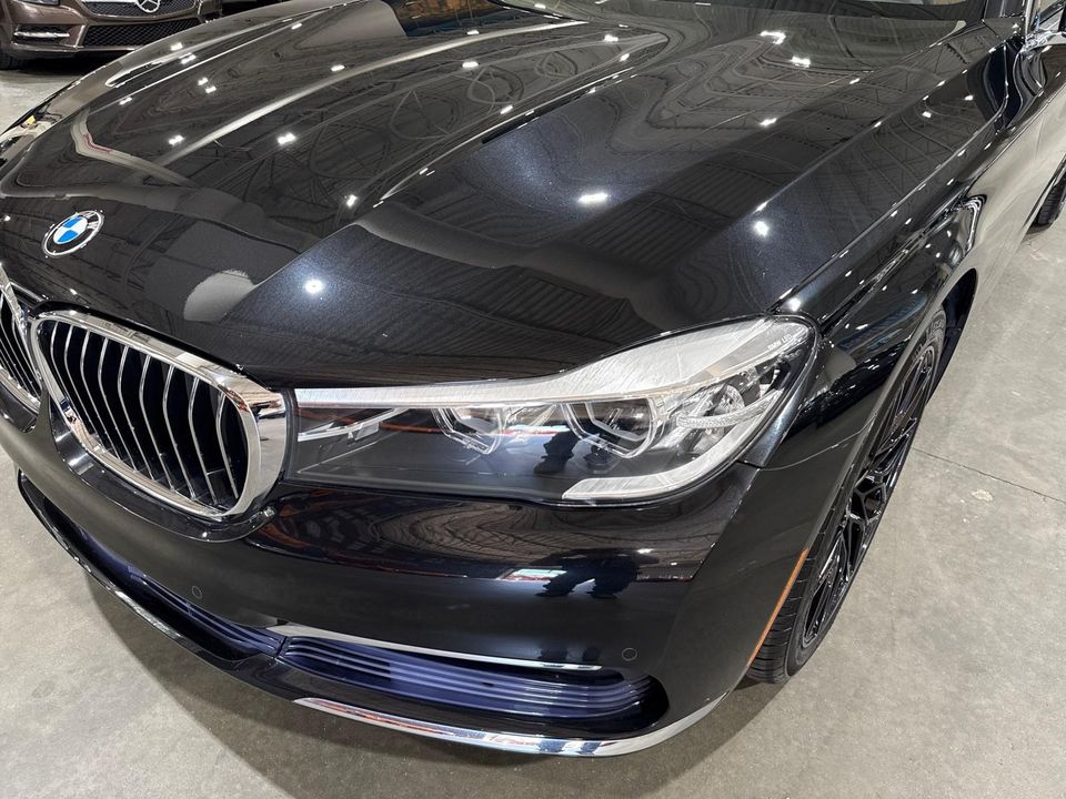 2017 BMW 740i