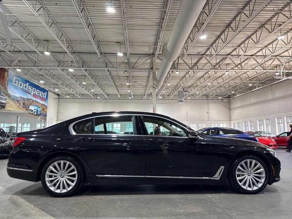 2017 BMW 740i