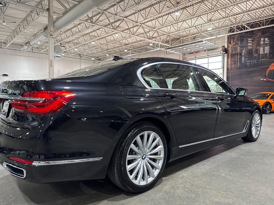 2017 BMW 740i