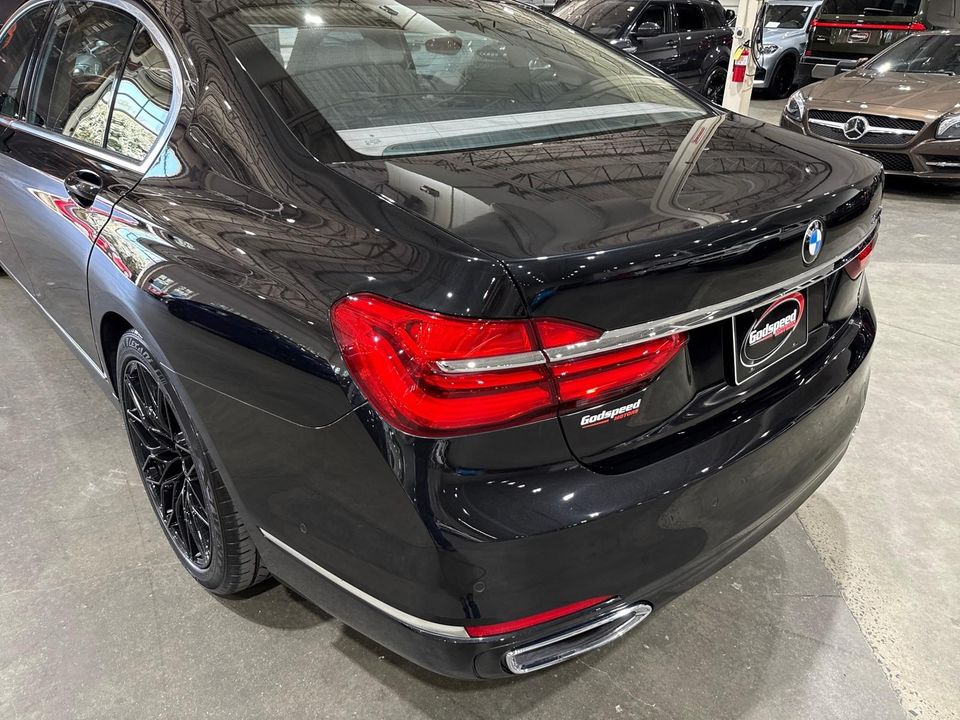 2017 BMW 740i