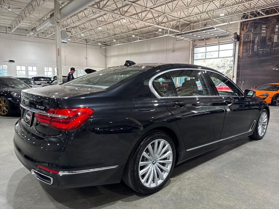 2017 BMW 740i