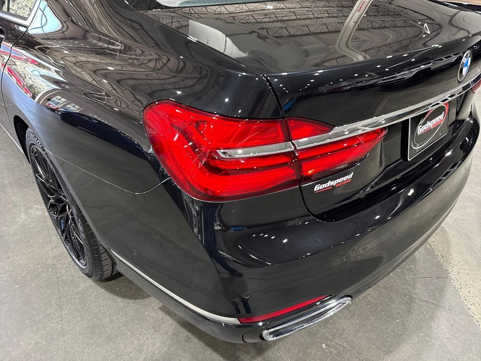 2017 BMW 740i