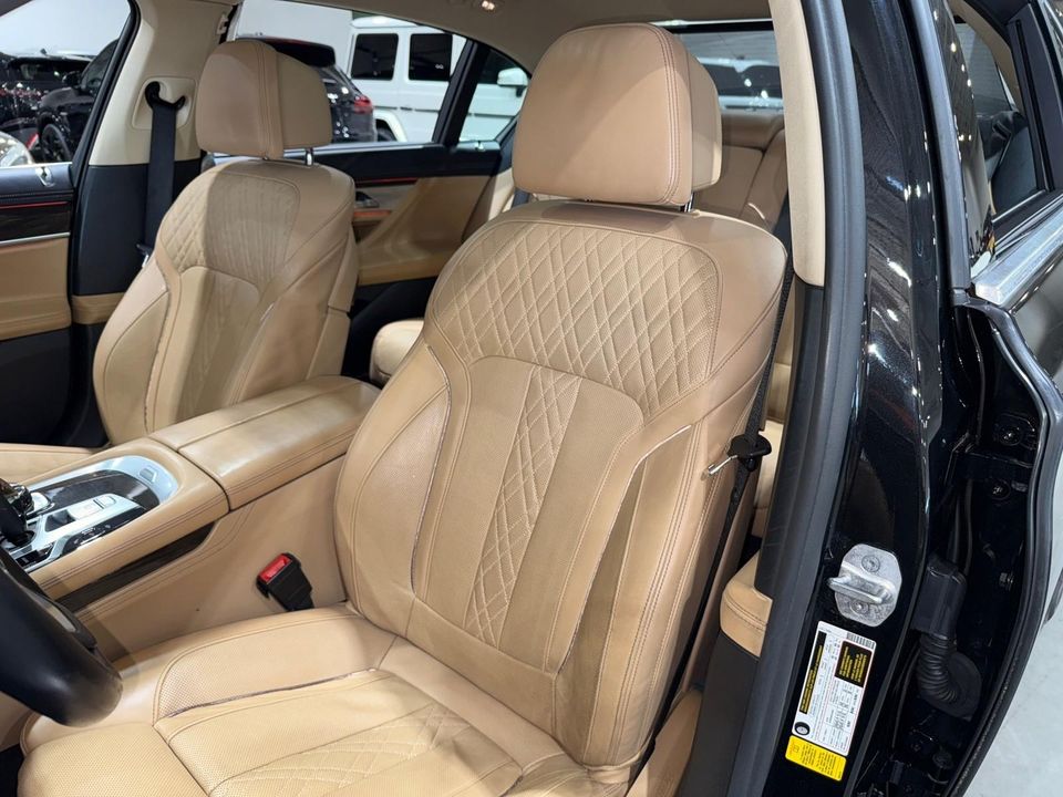 2017 BMW 740i