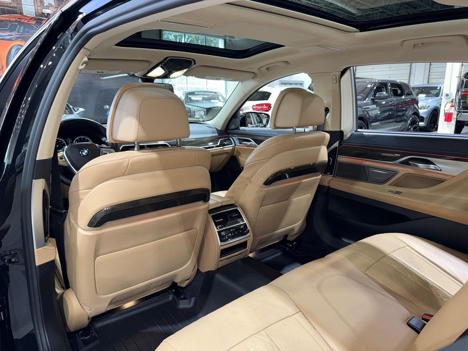 2017 BMW 740i