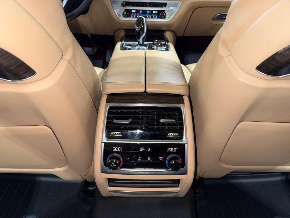 2017 BMW 740i