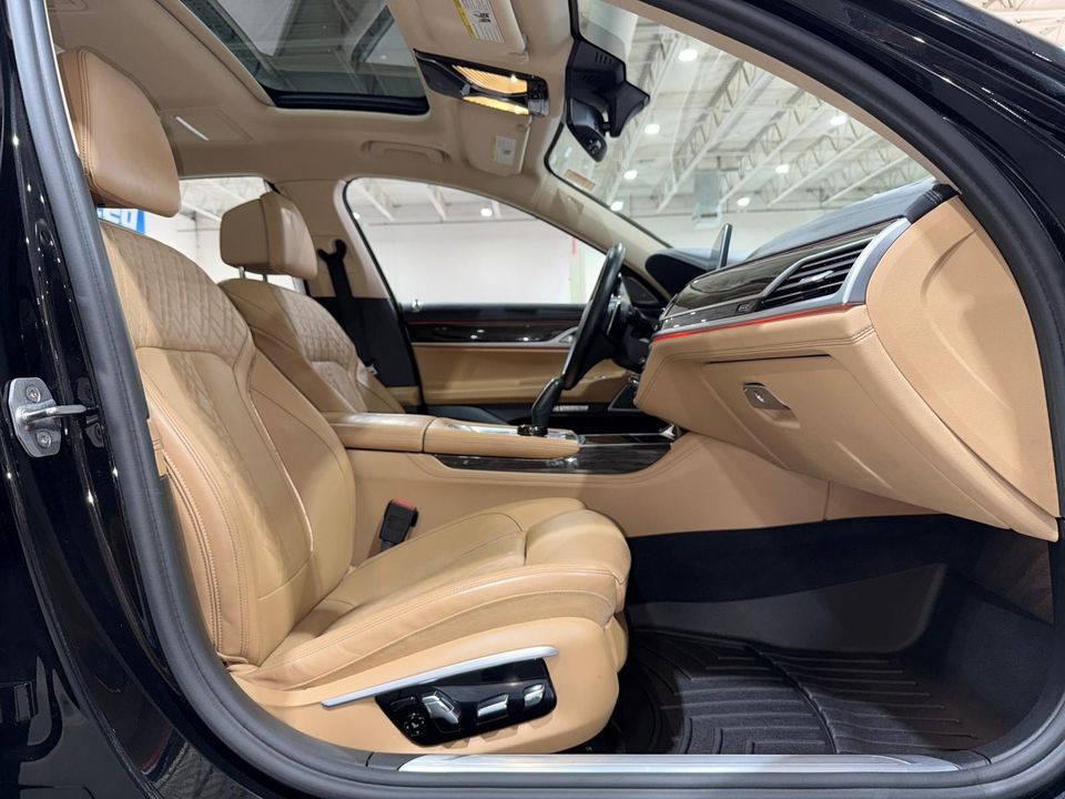 2017 BMW 740i
