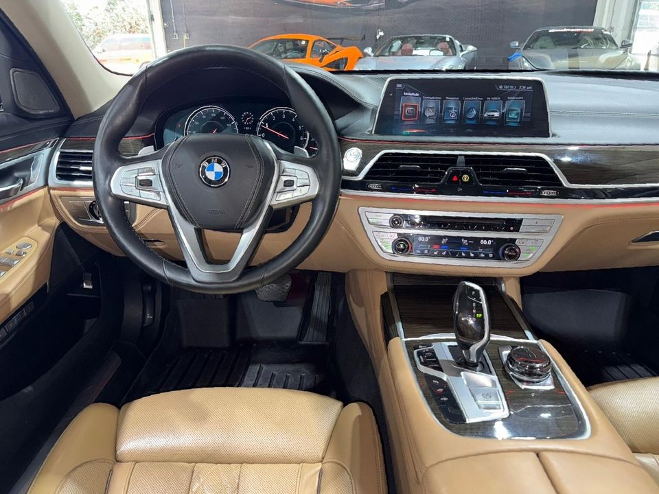 2017 BMW 740i