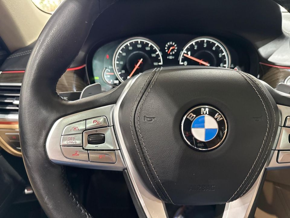 2017 BMW 740i