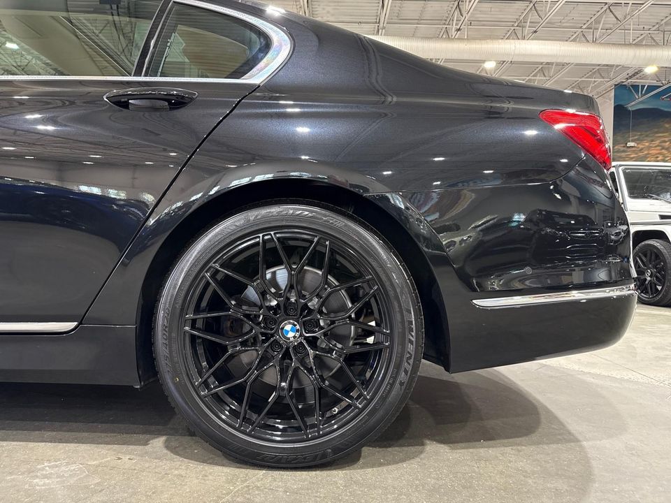2017 BMW 740i