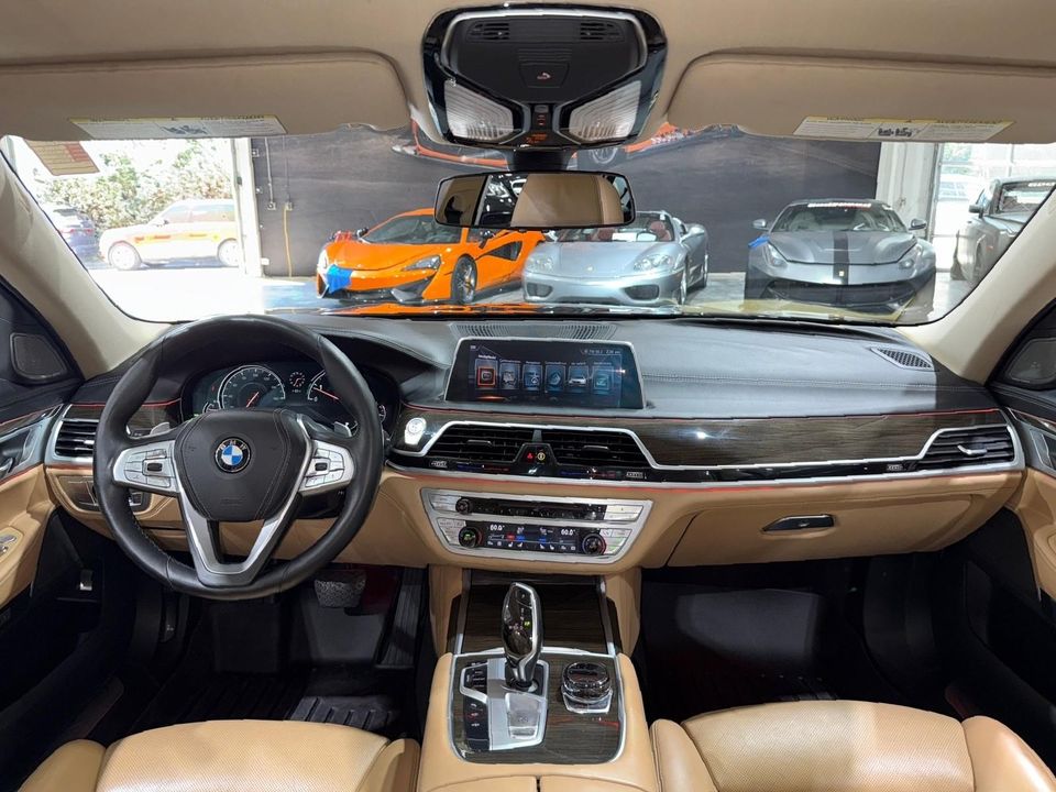 2017 BMW 740i