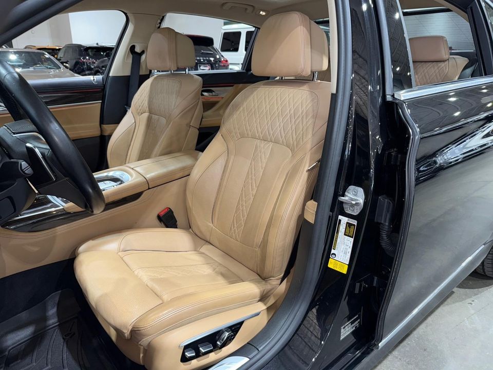 2017 BMW 740i
