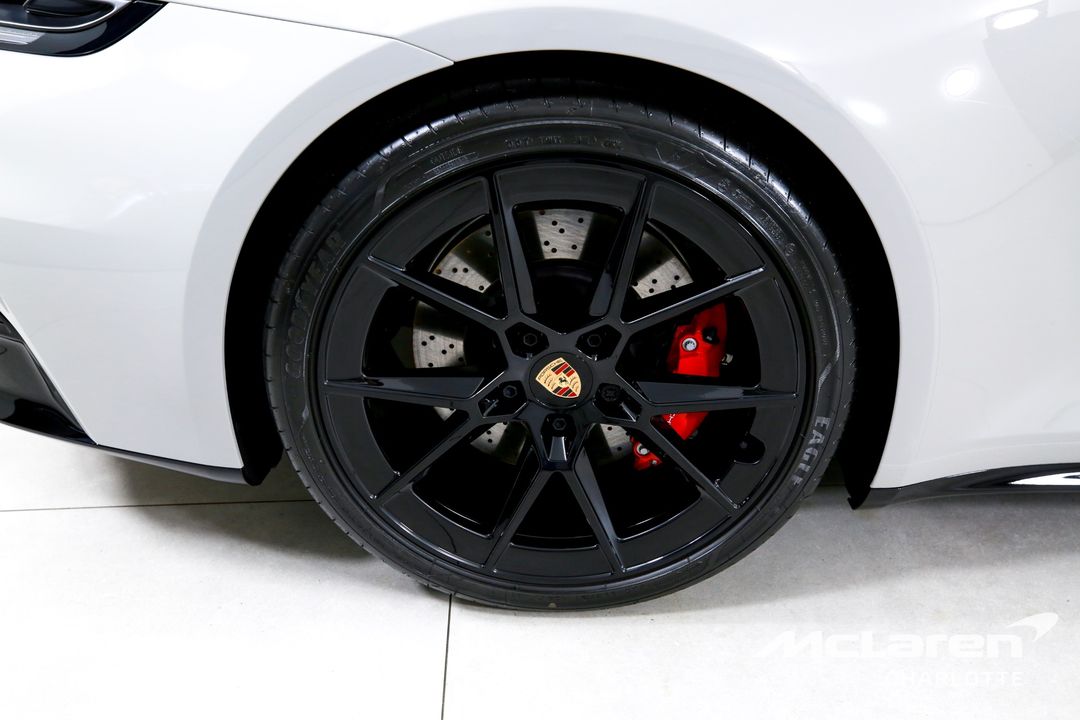 2025 Porsche 911