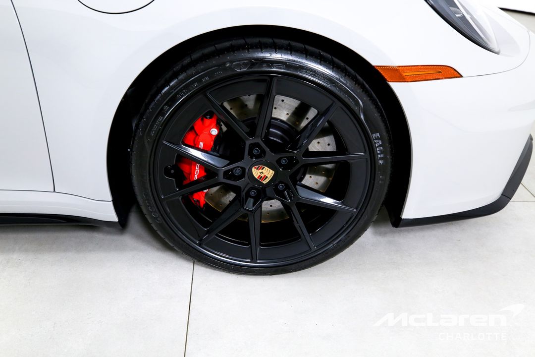 2025 Porsche 911