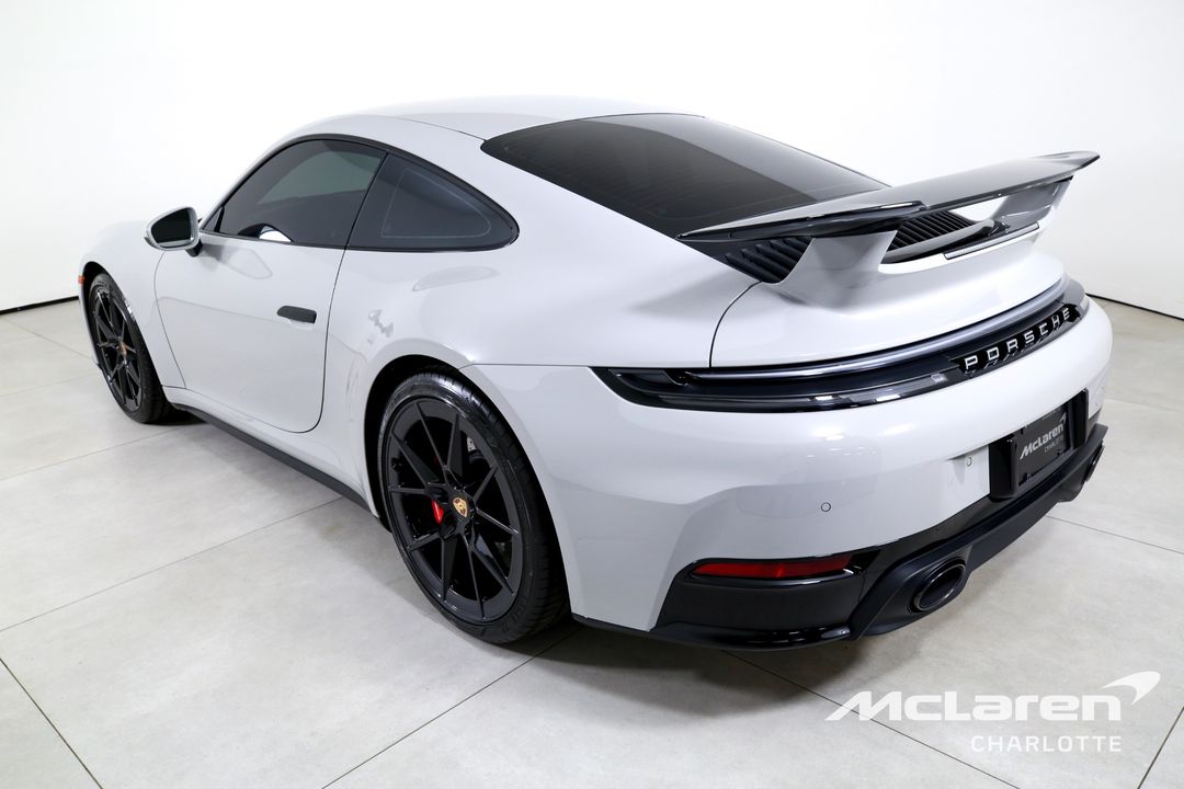 2025 Porsche 911
