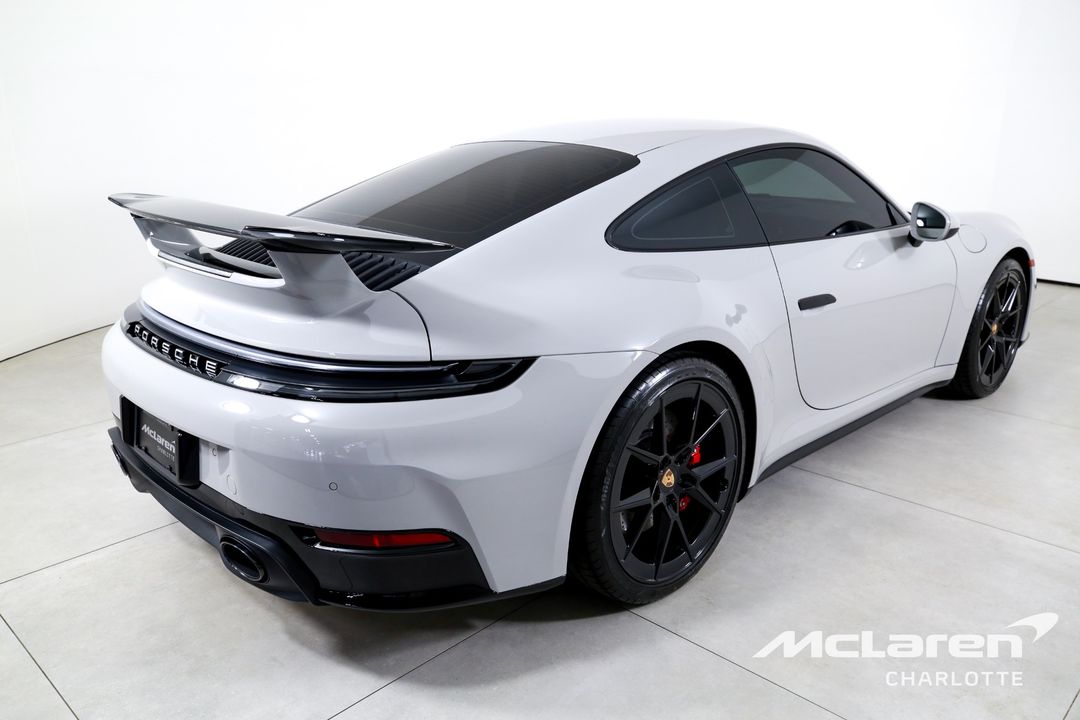 2025 Porsche 911