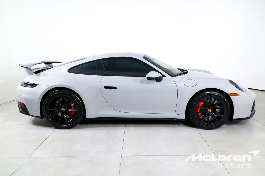 2025 Porsche 911