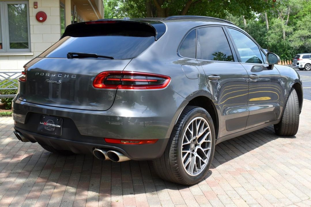2017 Porsche Macan